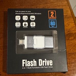 4-in-1 Multi-Function USB Flash Drive